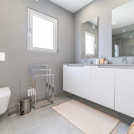 Kamila Villa Aroeira (Setubal)
